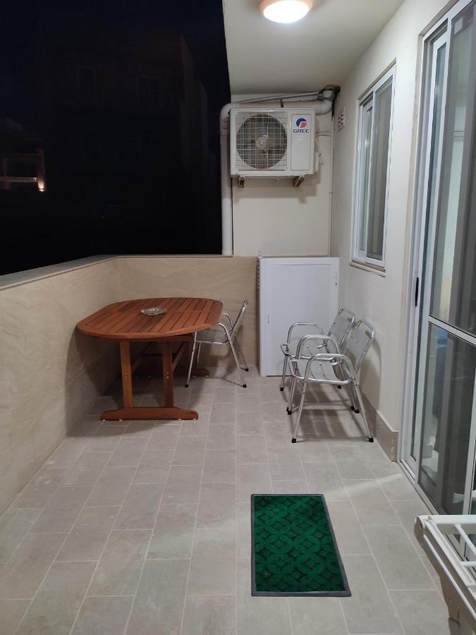 One Bed Room Apartment With Terrace Марсаскала Экстерьер фото